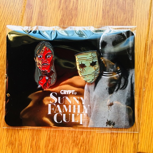 NWT Sunny Family Cult enamel pins - Picture 2 of 2